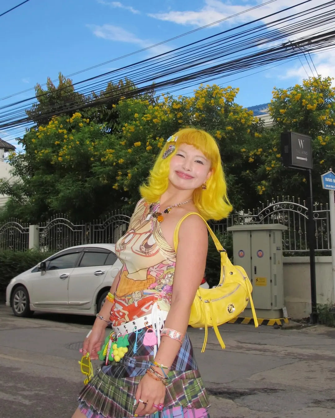 快乐网友pp wearing Electric Banana 8